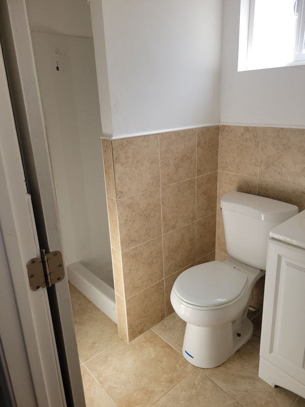 3534 W 139th St - Photo 4 of 8