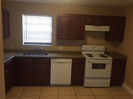 featured image of 933 N Australian Ave