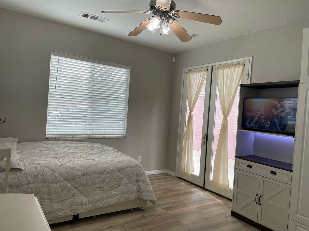 28518 Sunridge Ct - Photo 4 of 10