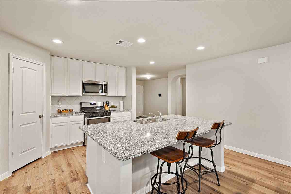 3242 Alberelli Dr - Photo 5 of 27