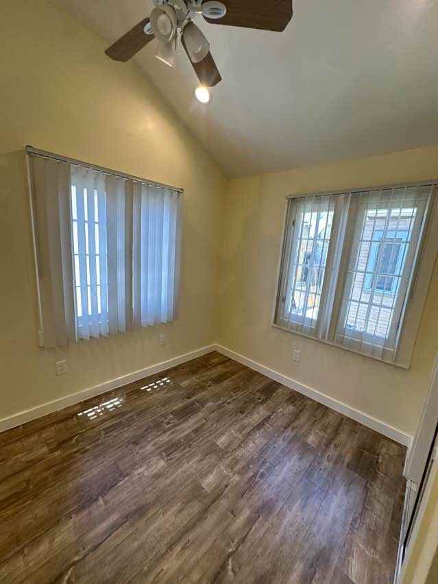 2401 W 10th St - Photo 4 of 14