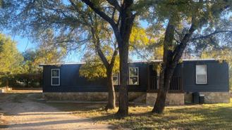 923 Guadalupe River Dr - Photo 1 of 1