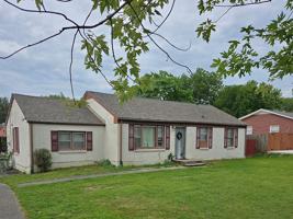 featured image of 314 E 16th St