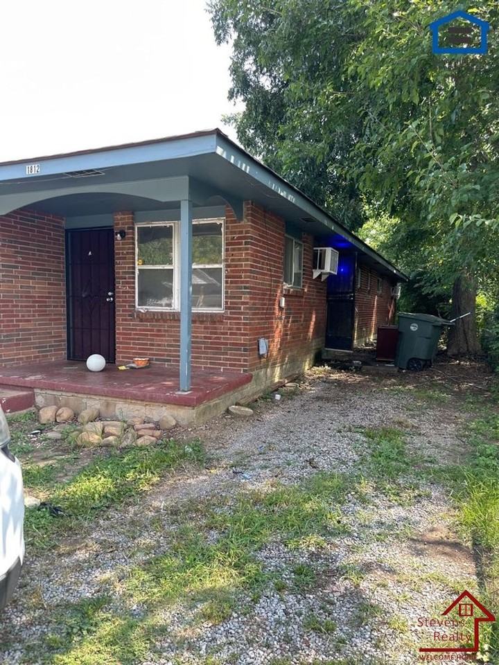 1812 Olive St - Photo 2 of 11