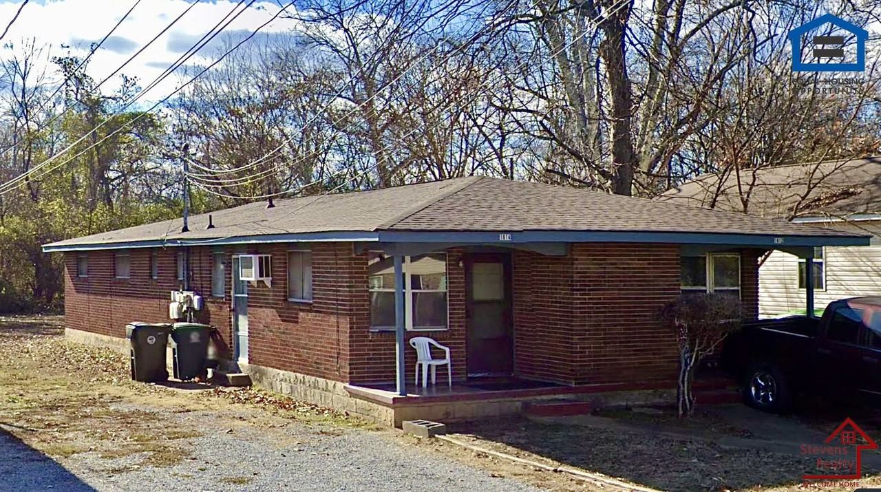 1812 Olive St - Photo 3 of 11