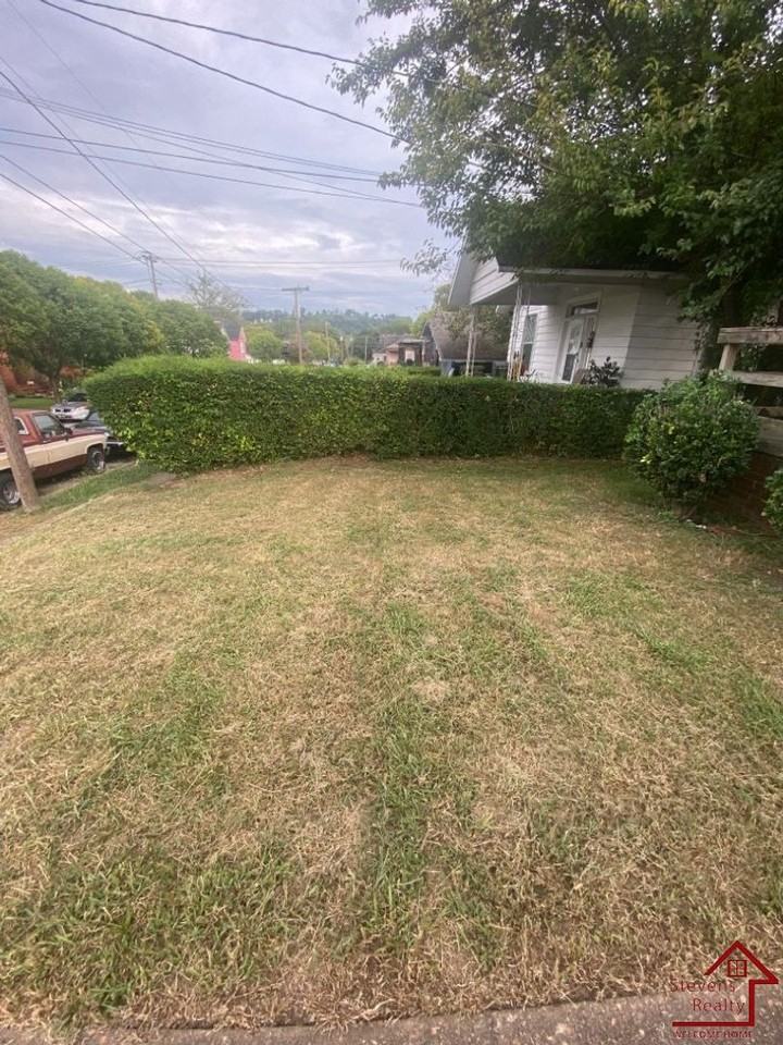 1918 Ivy Street - Photo 4 of 20