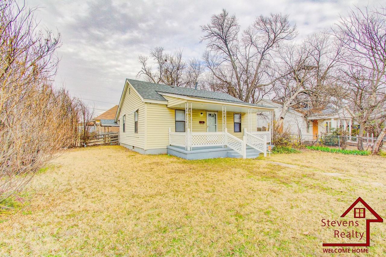 815 Sw H Ave - Photo 4 of 14