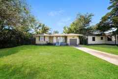 2204 Nw Denver Ave - Photo 1 of 1