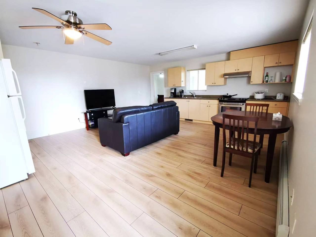 16048 77 Avenue - Photo 5 of 7