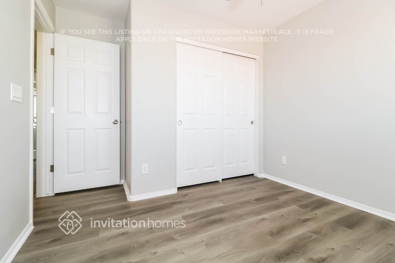 718 South 223rd Drive - Photo 7 of 14