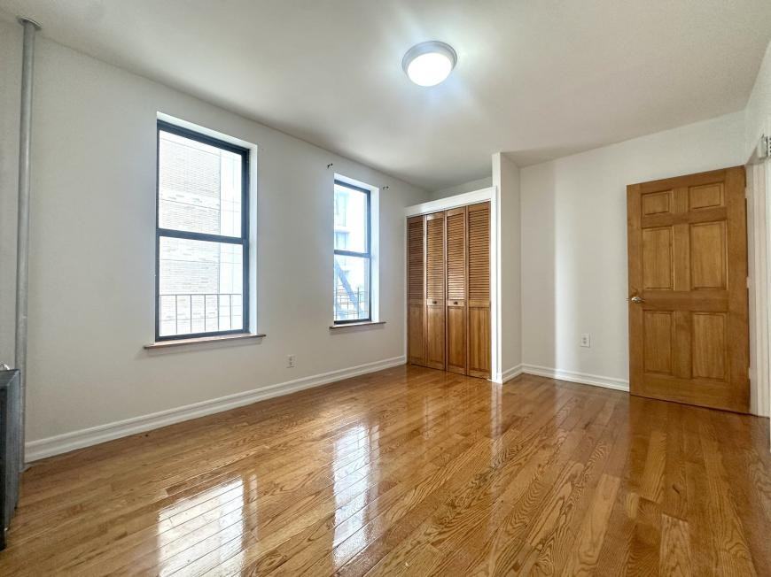 112 Haven Avenue - Photo 6 of 7