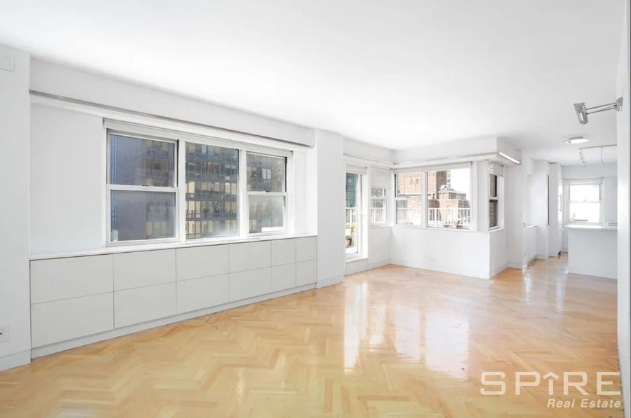 153 East 57th Street - Photo 2 of 10