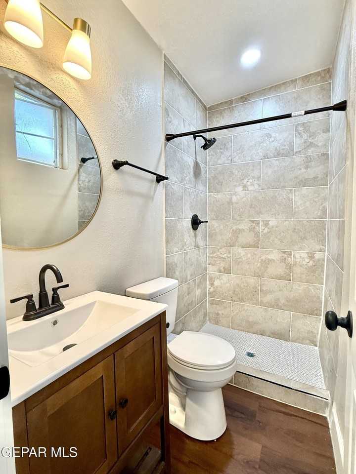 2929 Grant Ave Unit B #B - Photo 7 of 15