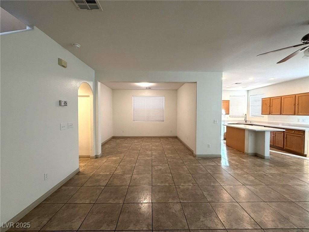 9243 Sterling Hill Ave - Photo 5 of 49