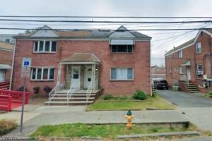 featured image of 196 Tuxedo Pkwy #1