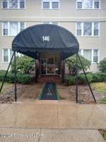 featured image of 146 E Walnut St