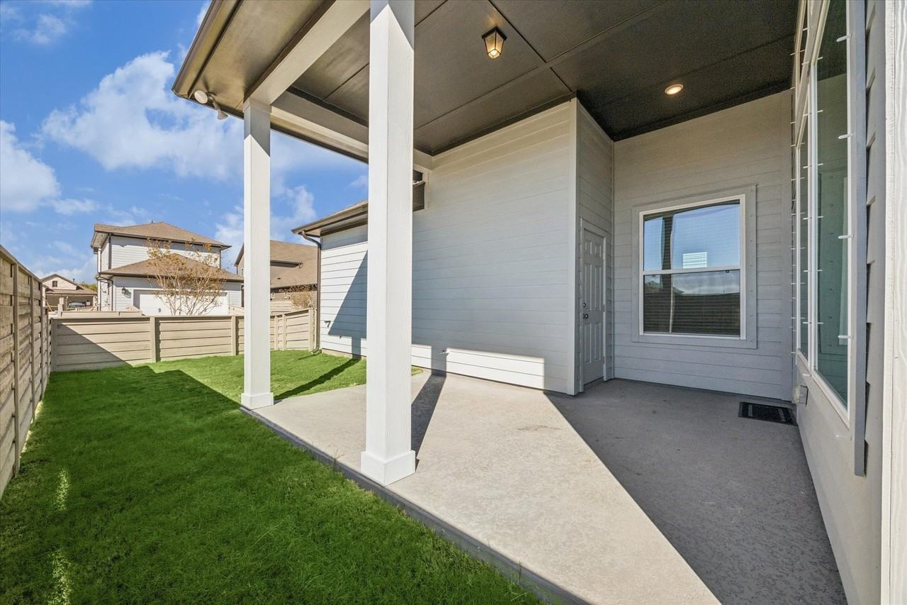 5518 Kindle Aly - Photo 2 of 20