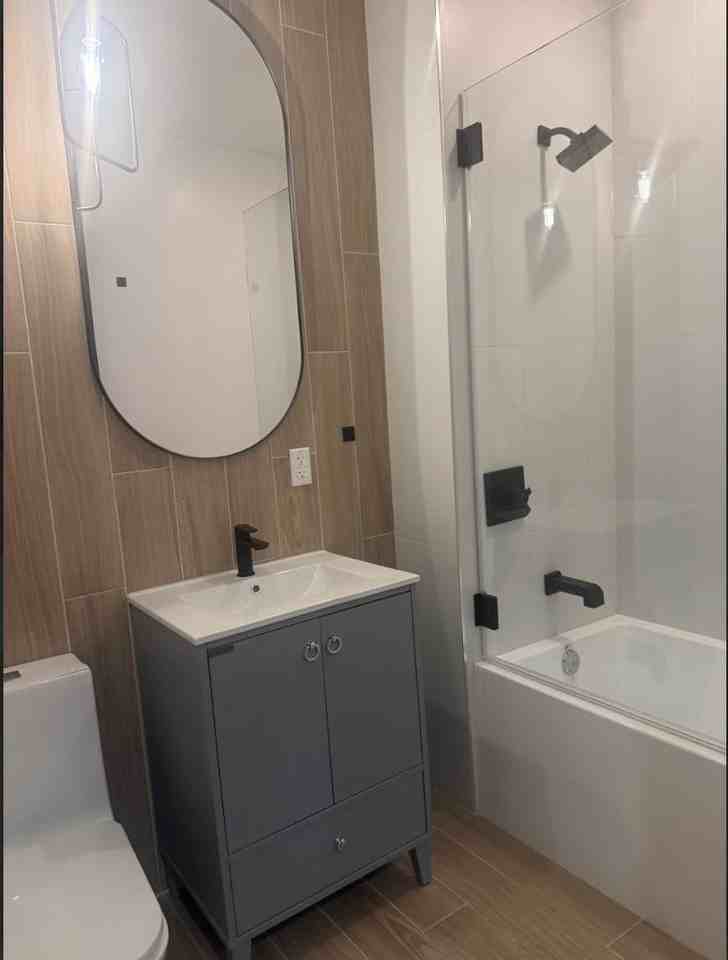 172 New York Ave #1L - Photo 4 of 6