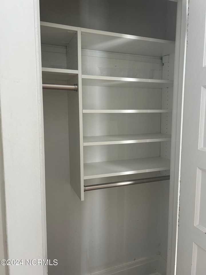 180 N Bennett St Apt 5 #5 - Photo 6 of 10