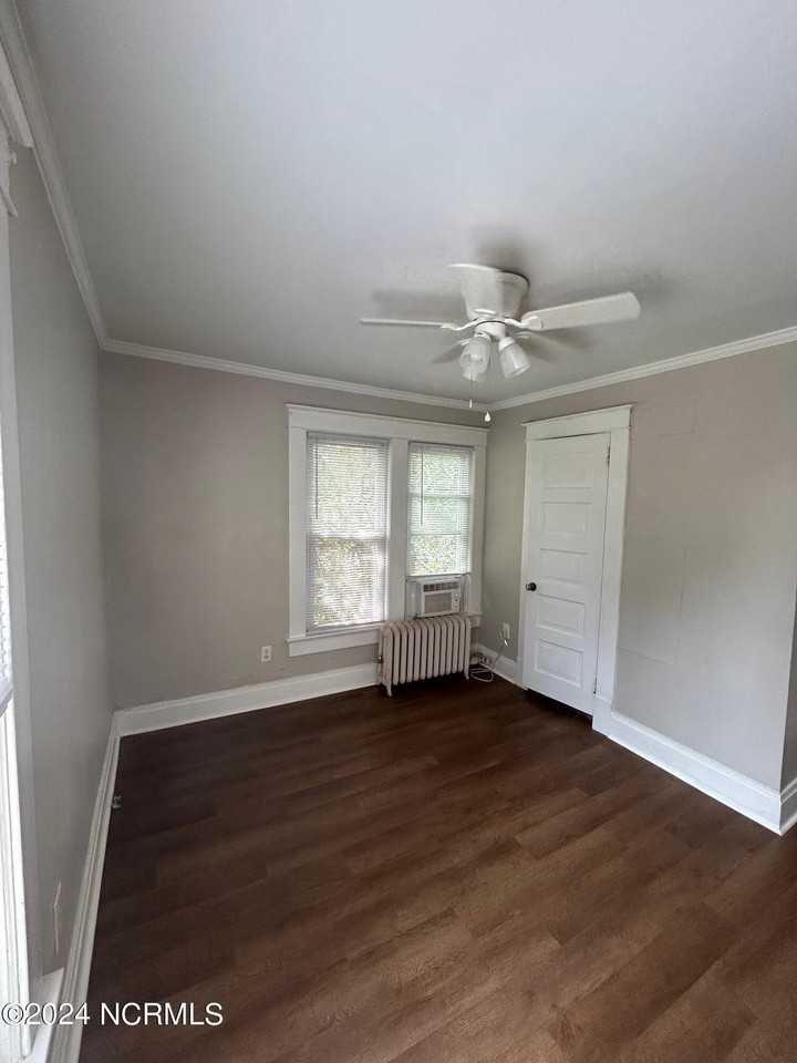 180 N Bennett St Apt 5 #5 - Photo 7 of 10