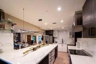 12330 Griffing Blvd - Photo 4 of 18