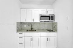 1623 Northwest 16th Terrace #3 - Photo 1 of 1