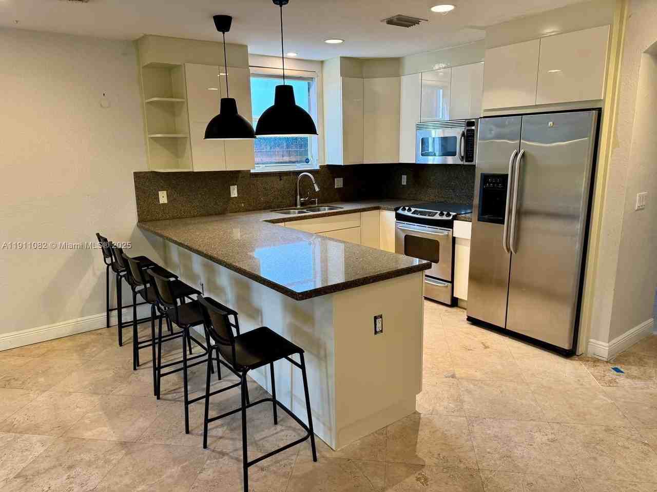 2920 Catalina Street #2920 - Photo 3 of 30