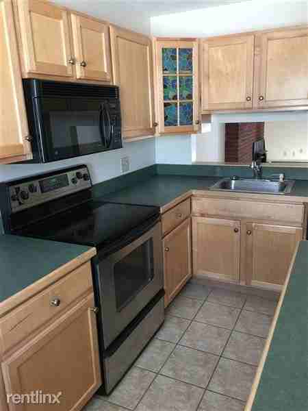 Highwood Condominiums - Photo 2 of 7