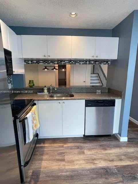 20900 Leeward Ct #213-1 - Photo 6 of 33