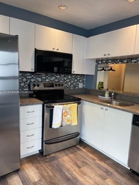 20900 Leeward Ct #213-1 - Photo 7 of 33