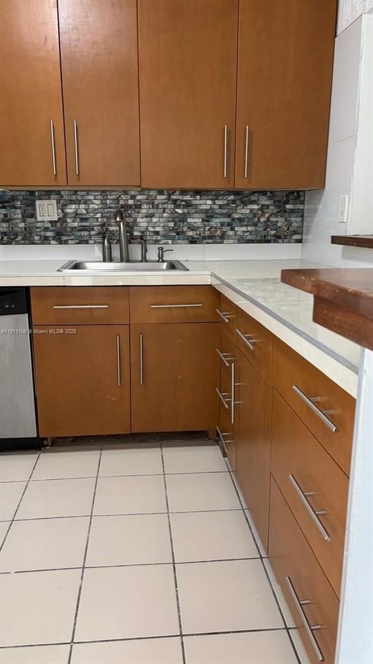 7925 Fairview Dr #110 - Photo 4 of 34