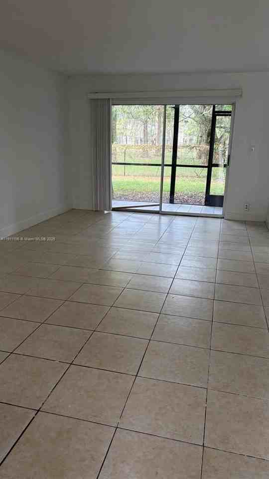 7925 Fairview Dr #110 - Photo 5 of 34