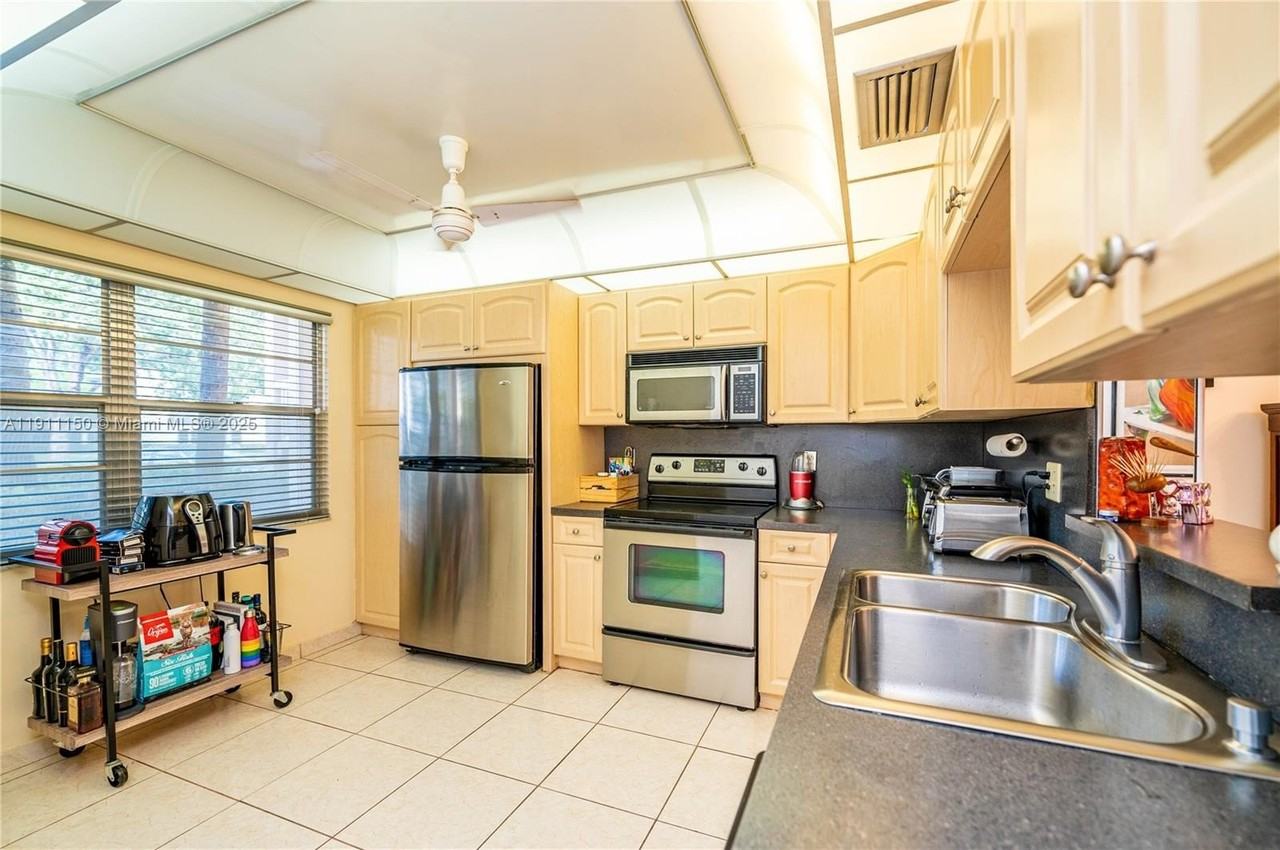 2101 Lucaya Bnd #C1 - Photo 5 of 49