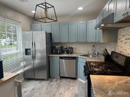 featured image of 10 Albury Way