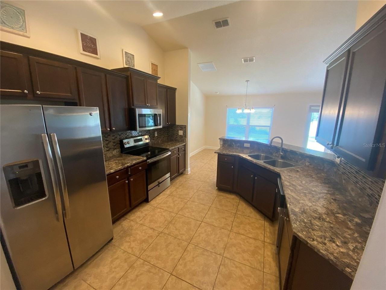 2201 Angel Fish Loop - Photo 7 of 17