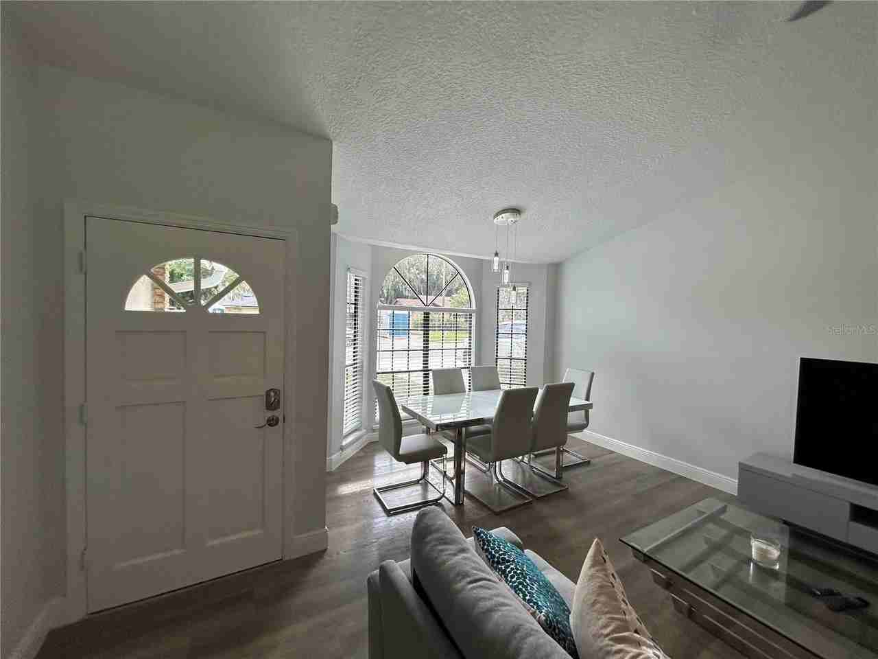 3926 Greenview Pines Ct - Photo 2 of 28