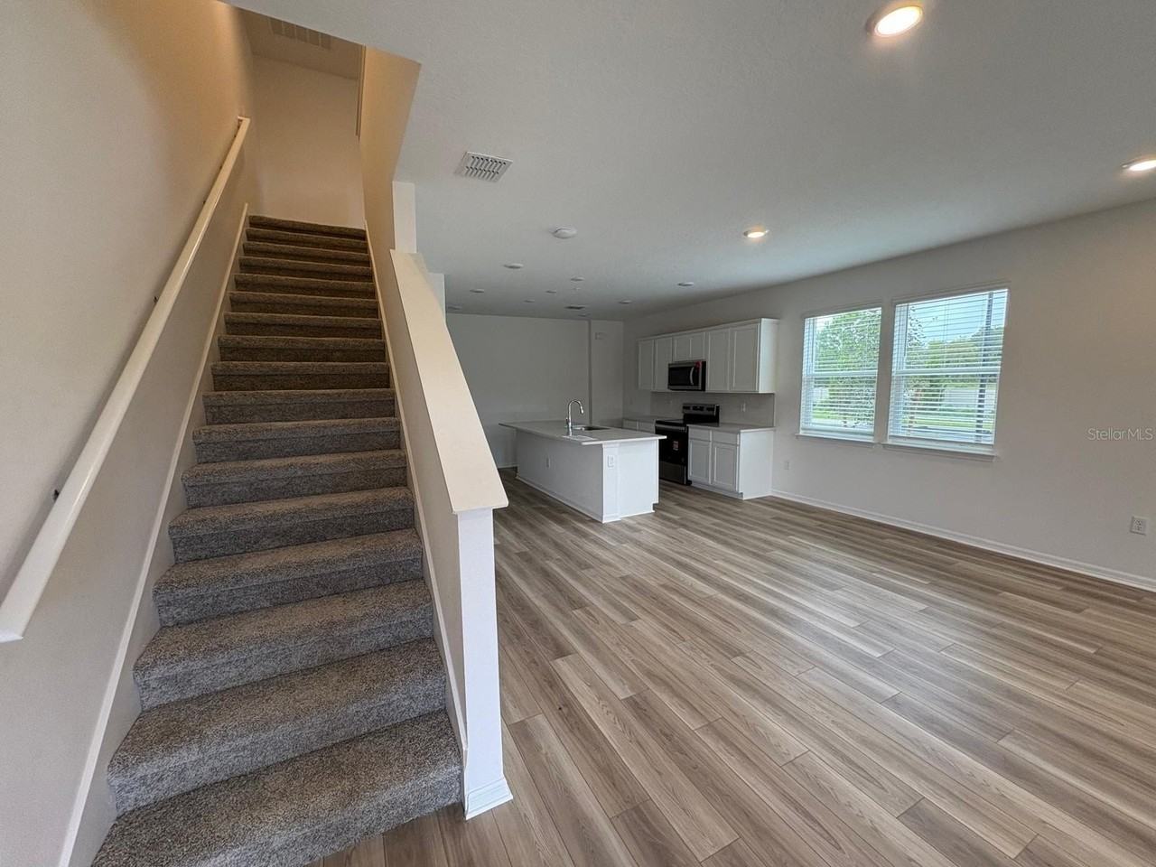 11200 Blue Bay Dr - Photo 6 of 14