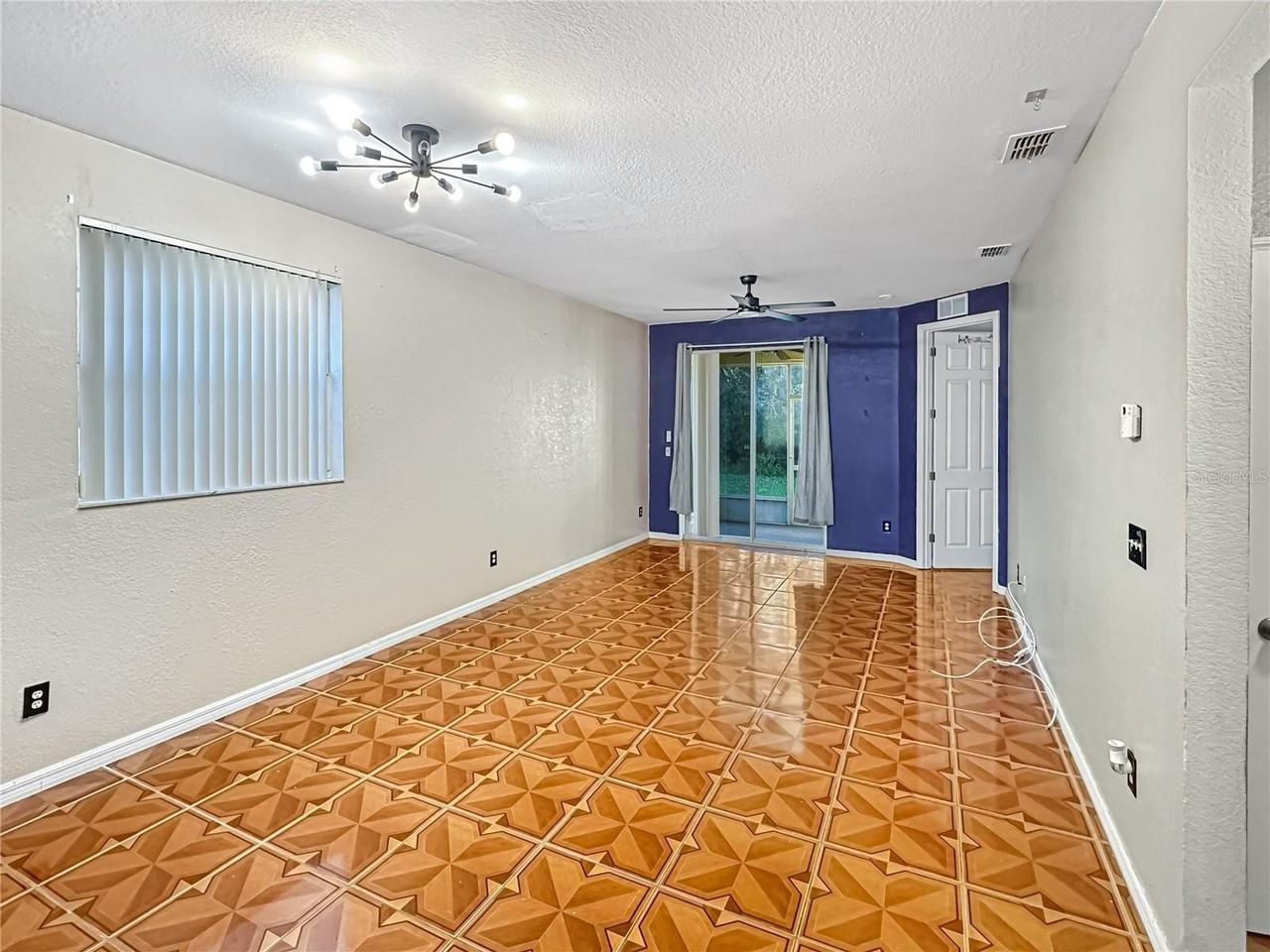 11102 Indian Creek Dr - Photo 4 of 18