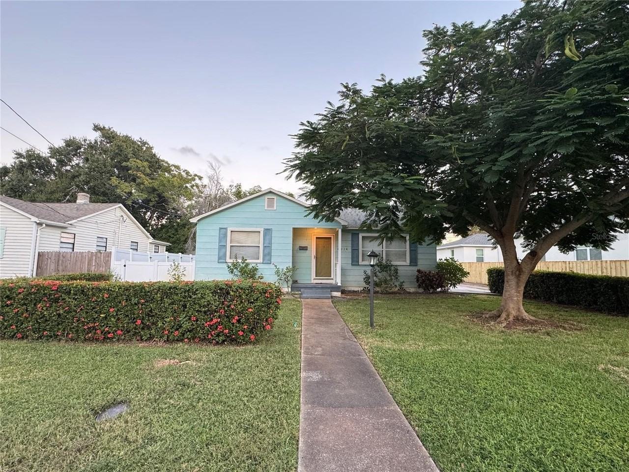 4014 Grove St S - Photo 2 of 40