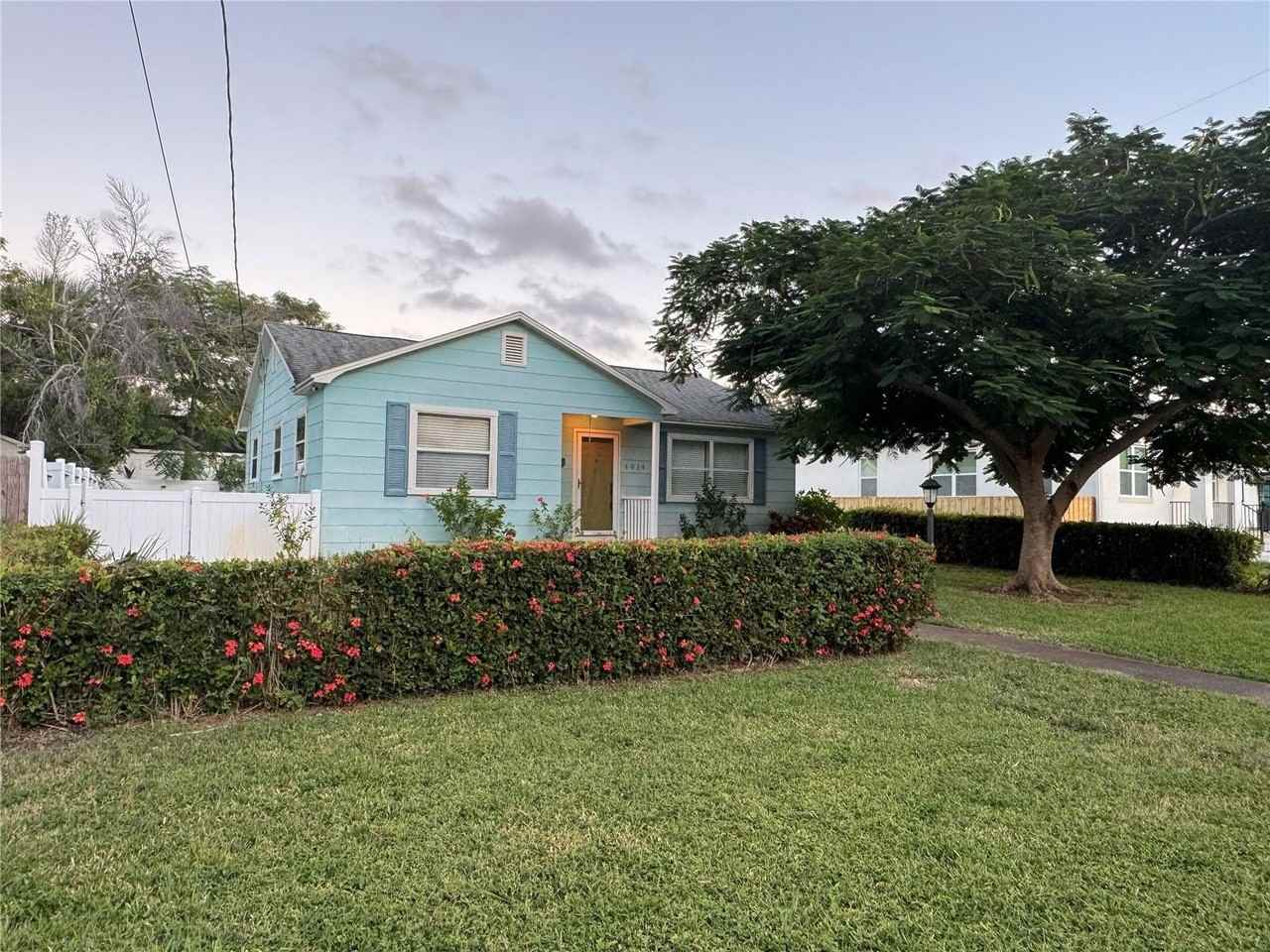 4014 Grove St S - Photo 3 of 40