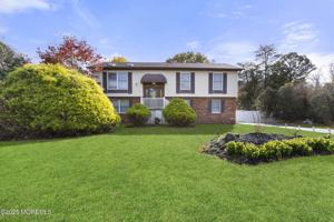 featured image of 75 Hickory Hill Rd