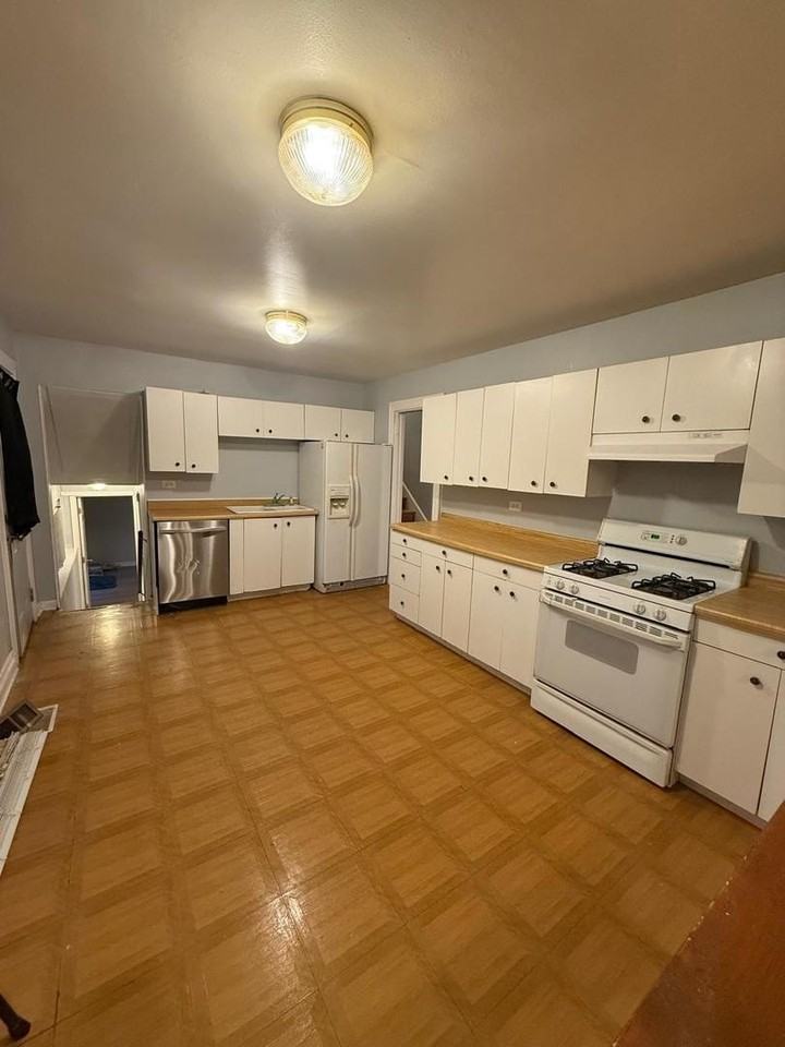 1440 Gentry Rd - Photo 7 of 15