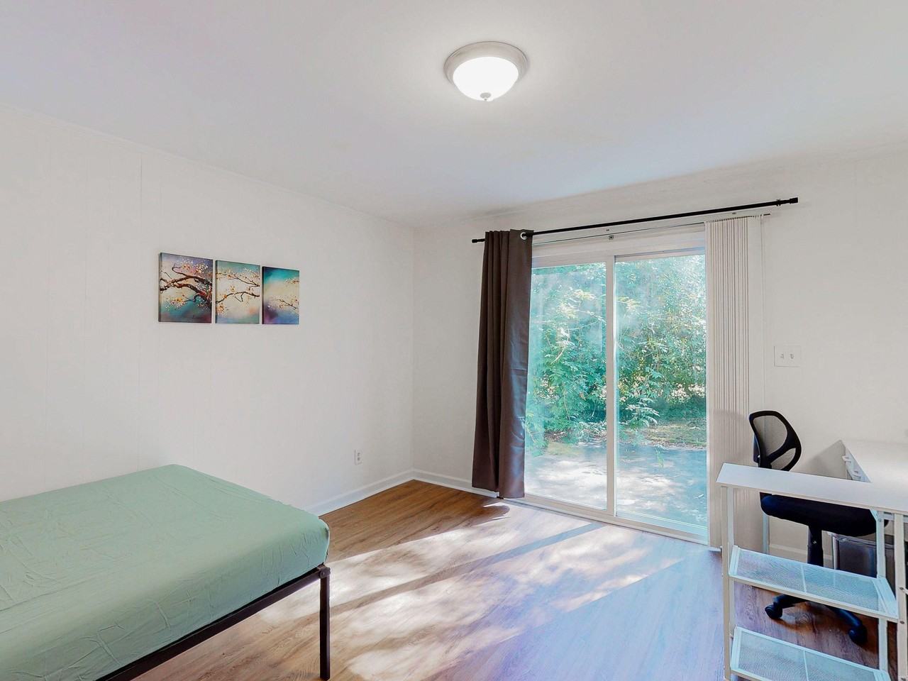 Jamestown Way - Photo 5 of 7