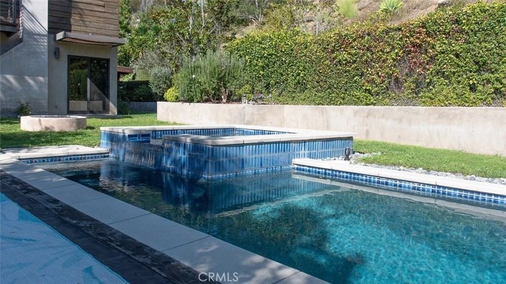 13501 Bayliss Rd - Photo 6 of 24