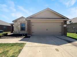 featured image of 1809 Meadow Crest Dr