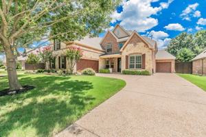 featured image of 2732 Waverley Dr