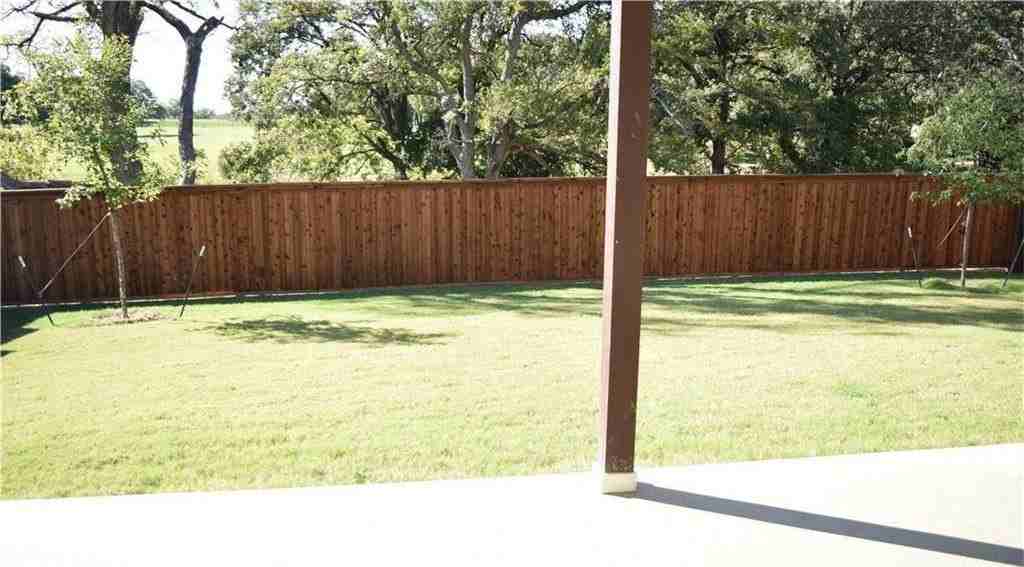 115 Oakwood Lane - Photo 7 of 22