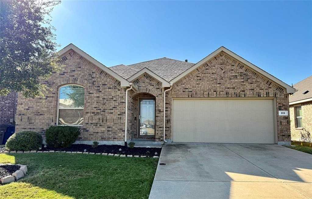 813 Evergreen St - Photo 2 of 29