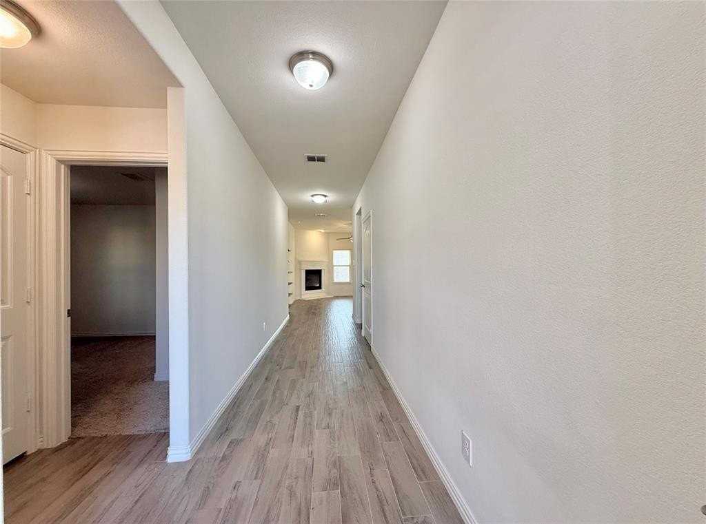 813 Evergreen St - Photo 6 of 29