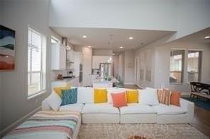 473 Chambers Pl - Photo 6 of 17